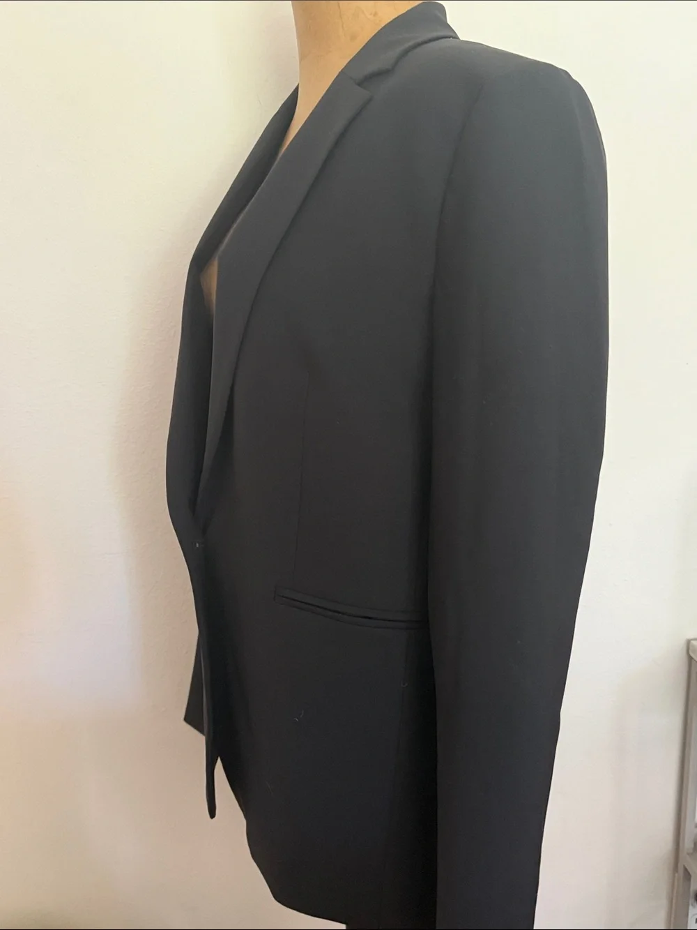 J. Crew sz 8 Black Single-Button Italian Wool Blazer lined great condition